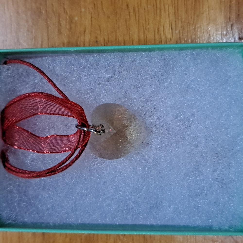🔥CLEARANCE! Mocha Cafe Crystal Heart Necklace - Picture 2 of 6